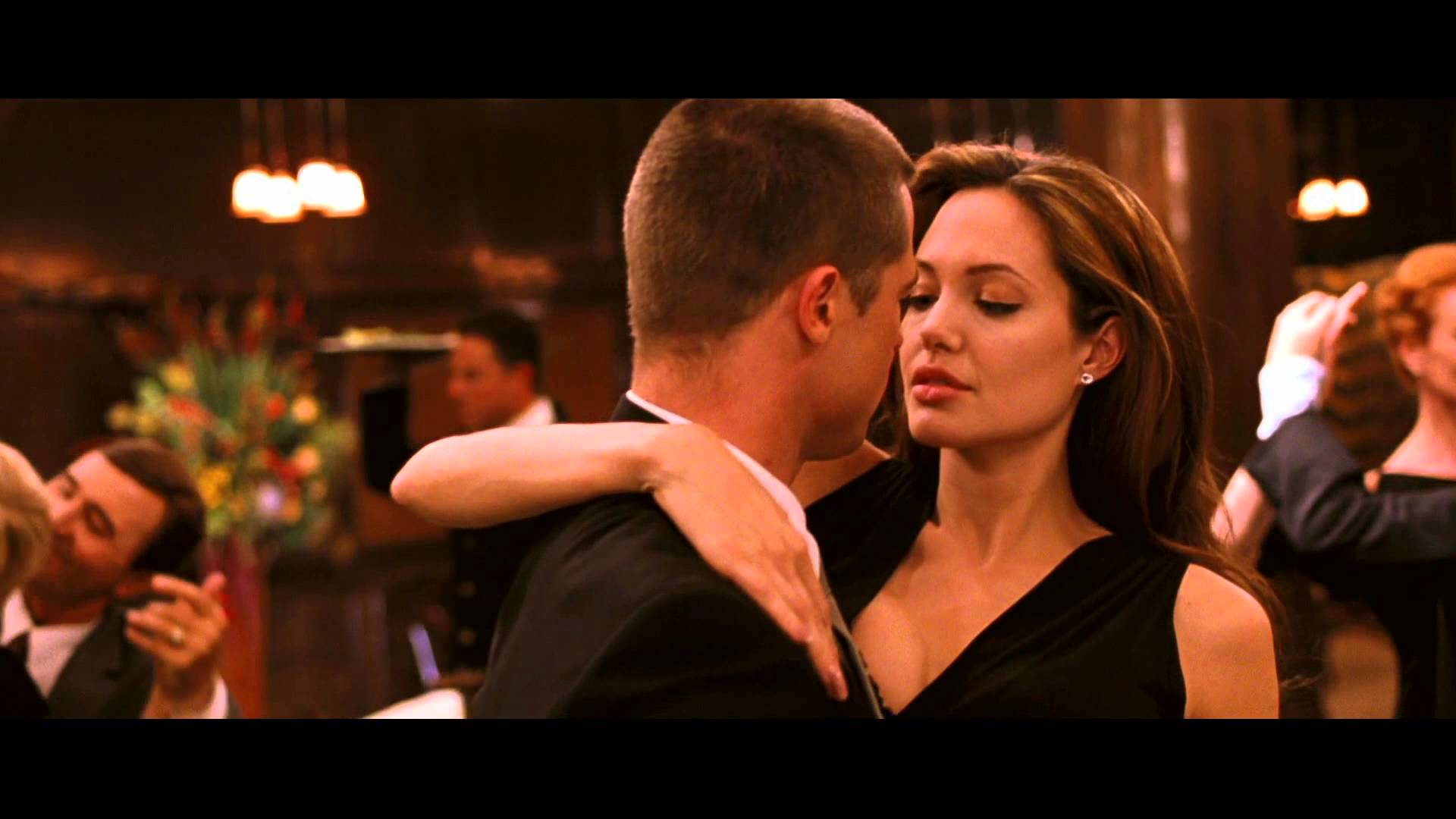  Angelina Jolie, Being Single Is Just Too Hard...